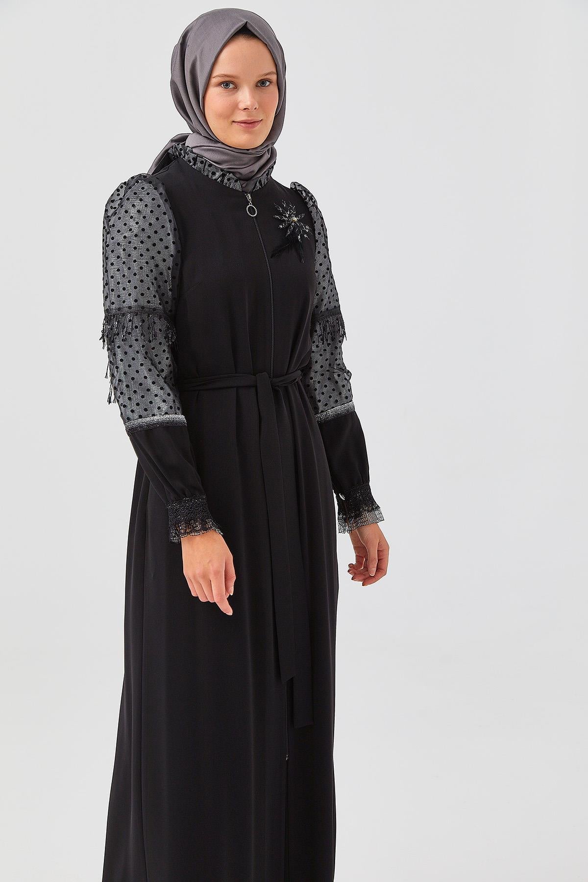 Vivencia Long Dress-Black