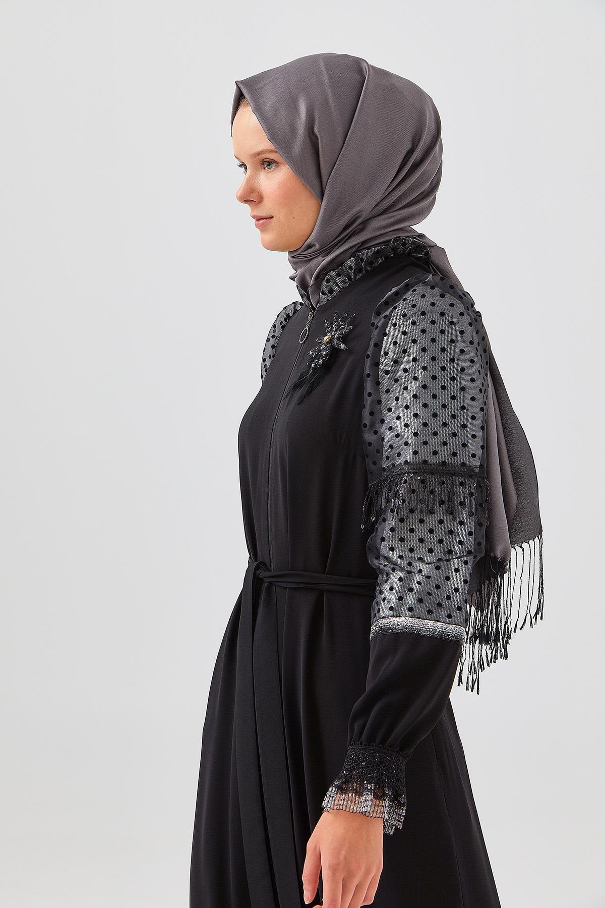 Vivencia Long Dress-Black