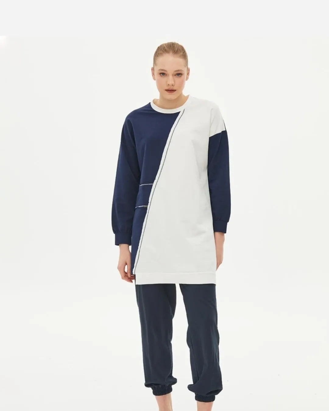 KYR Pieced Round Neck Sweatshirt Navy KY-b22-70016-11