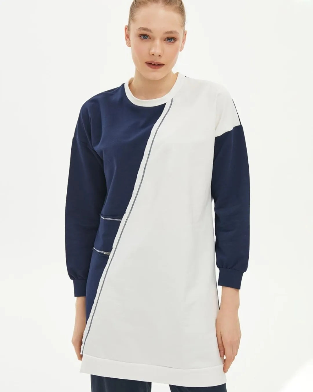 KYR Pieced Round Neck Sweatshirt Navy KY-b22-70016-11