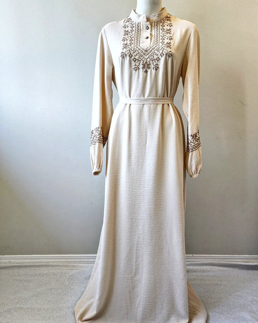 Long dress with belt