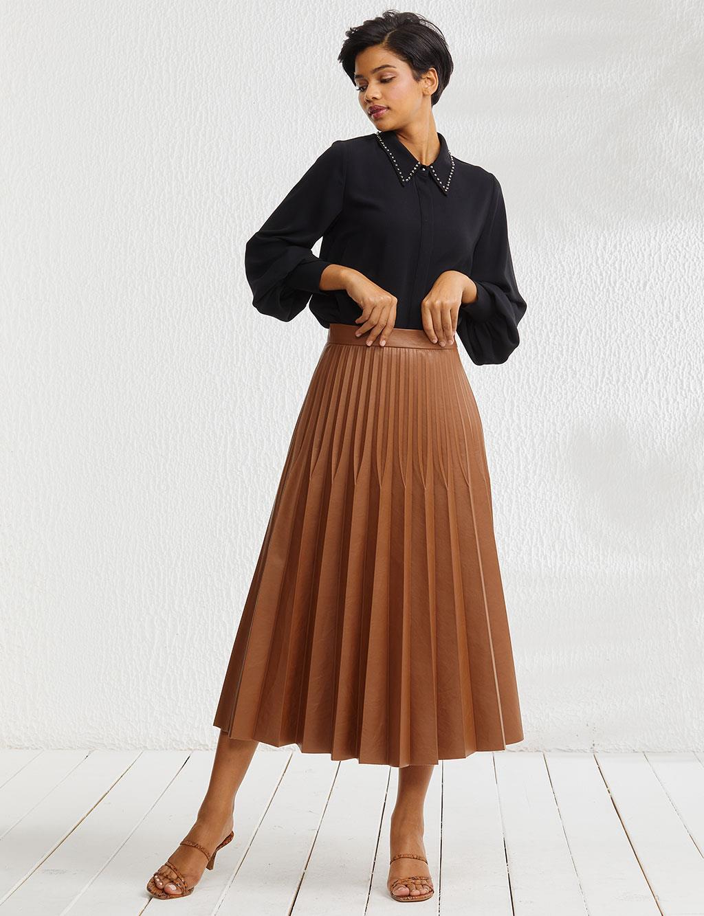 Pleated A-line Faux Leather Skirt Camel IKA-A22-12004-06